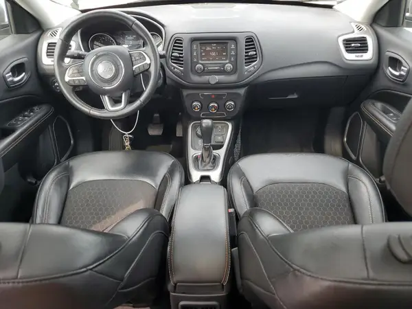 3C4NJDBBXJT360468 2018 JEEP COMPASS - Image 8