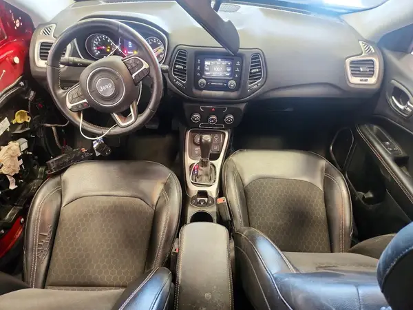 3C4NJDBBXJT373284 2018 JEEP COMPASS - Image 8