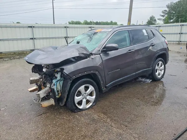 3C4NJDBBXJT392434 2018 JEEP COMPASS - Image 1