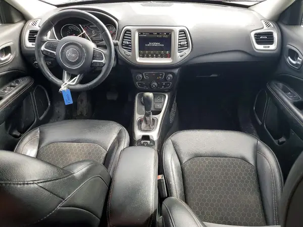 3C4NJDBBXJT392479 2018 JEEP COMPASS - Image 8