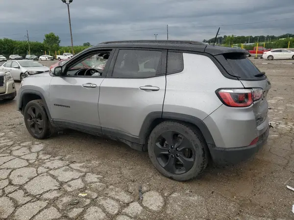 3C4NJDBBXJT397519 2018 JEEP COMPASS - Image 2