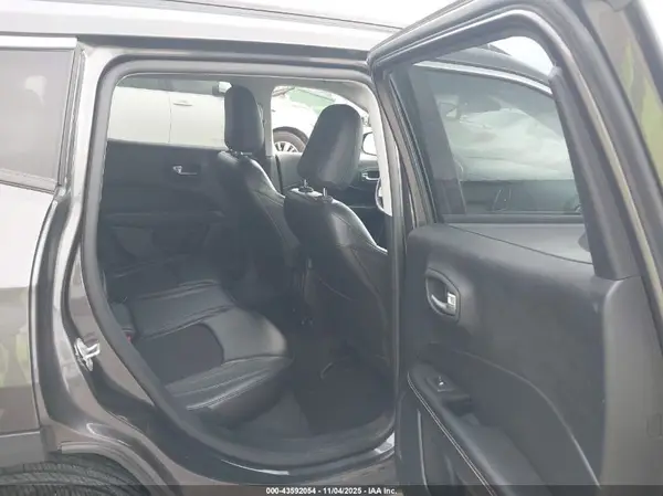 3C4NJDBBXJT398296 2018 JEEP COMPASS - Image 8