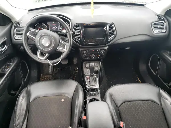 3C4NJDBBXJT401214 2018 JEEP COMPASS - Image 8