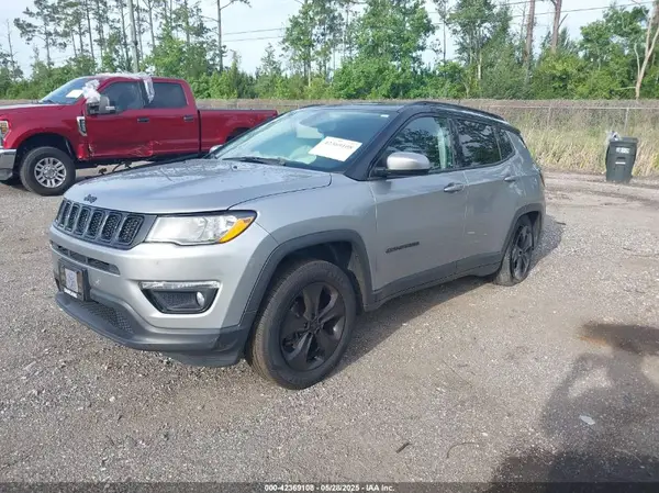 3C4NJDBBXJT402489 2018 JEEP COMPASS - Image 2