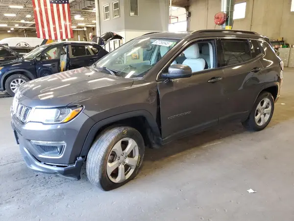 3C4NJDBBXJT413086 2018 JEEP COMPASS - Image 1