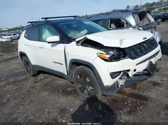 3C4NJDBBXJT432530 2018 JEEP COMPASS