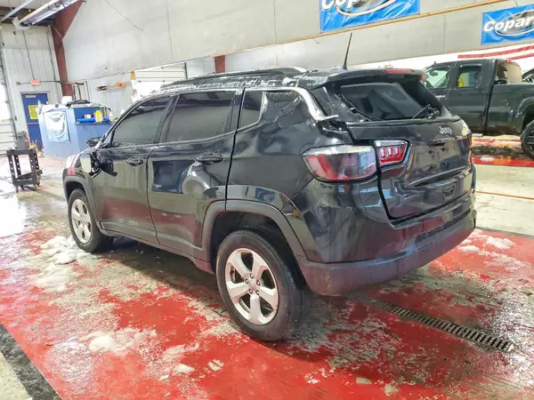 3C4NJDBBXJT434858 2018 JEEP COMPASS - Image 2