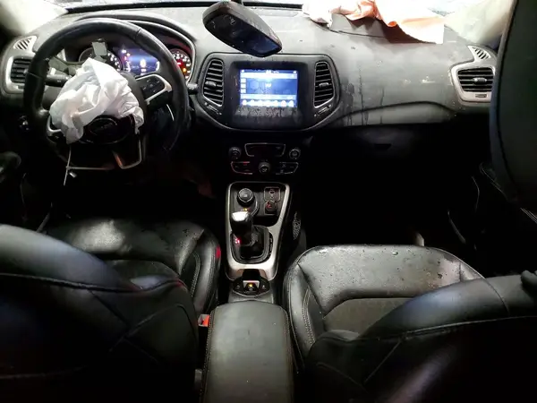 3C4NJDBBXJT434858 2018 JEEP COMPASS - Image 8
