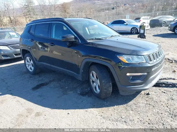 3C4NJDBBXJT435833 2018 JEEP COMPASS - Image 1