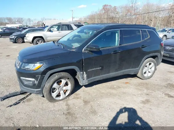 3C4NJDBBXJT435833 2018 JEEP COMPASS - Image 2