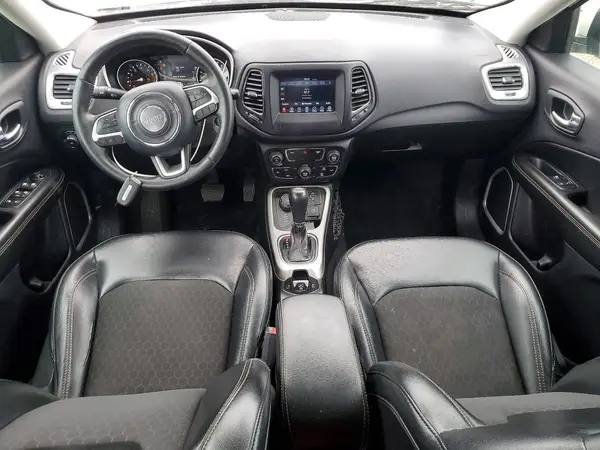 3C4NJDBBXJT436111 2018 JEEP COMPASS - Image 8