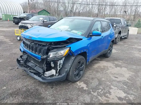 3C4NJDBBXJT453197 2018 JEEP COMPASS - Image 2
