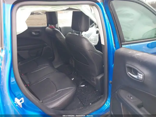 3C4NJDBBXJT453197 2018 JEEP COMPASS - Image 8