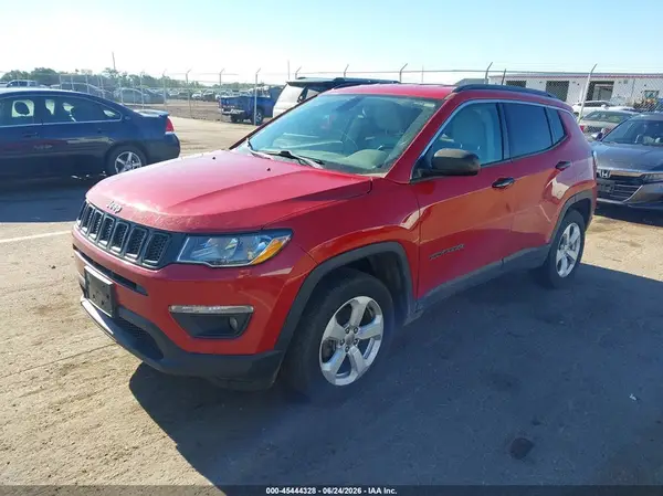 3C4NJDBBXJT457668 2018 JEEP COMPASS - Image 2