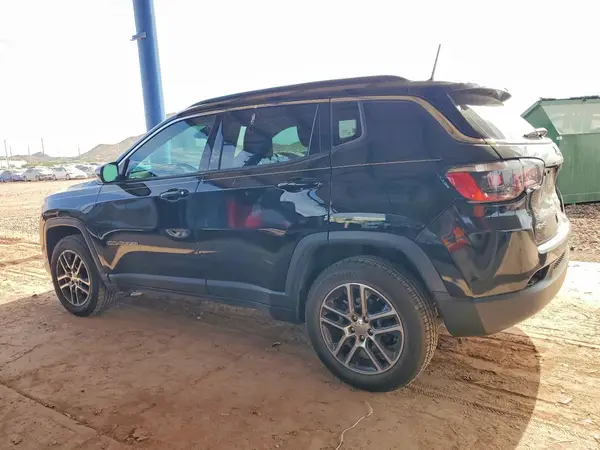 3C4NJDBBXJT458349 2018 JEEP COMPASS - Image 2