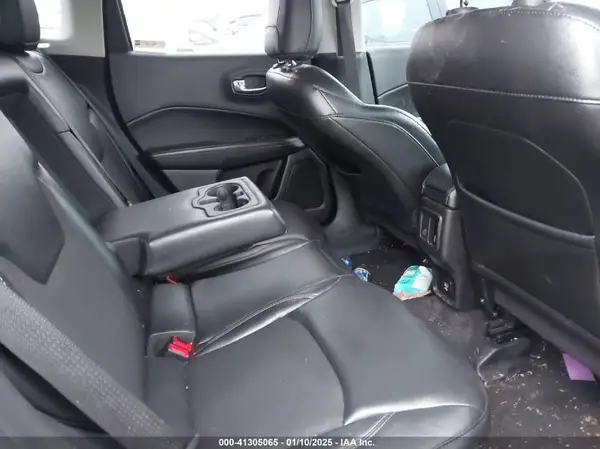 3C4NJDBBXJT467634 2018 JEEP COMPASS - Image 8