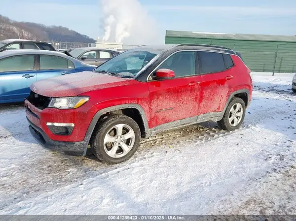 3C4NJDBBXJT479170 2018 JEEP COMPASS - Image 2