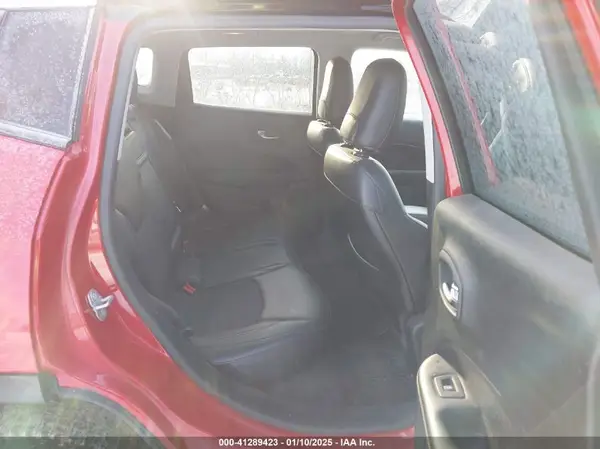 3C4NJDBBXJT479170 2018 JEEP COMPASS - Image 8