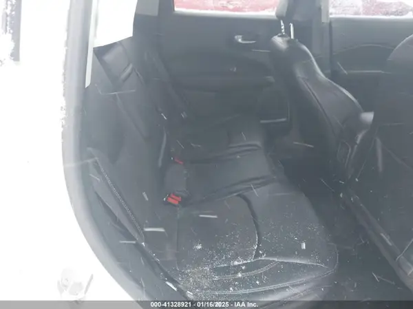 3C4NJDBBXJT480268 2018 JEEP COMPASS - Image 8