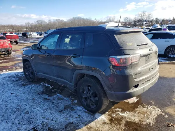 3C4NJDBBXJT480559 2018 JEEP COMPASS - Image 2