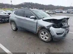 3C4NJDBBXJT485065 2018 JEEP COMPASS