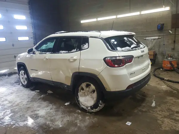 3C4NJDBBXJT485616 2018 JEEP COMPASS - Image 2
