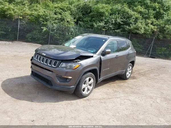 3C4NJDBBXJT492176 2018 JEEP COMPASS - Image 2