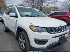 3C4NJDBBXJT492923 2018 JEEP COMPASS