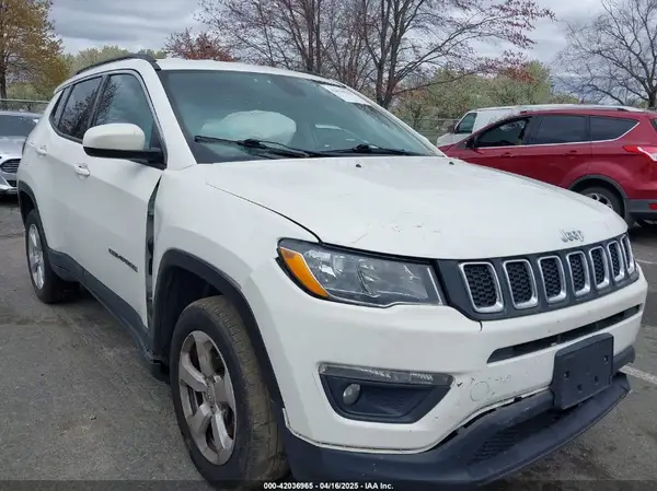 3C4NJDBBXJT492923 2018 JEEP COMPASS - Image 1