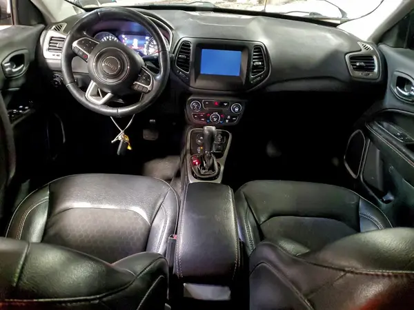 3C4NJDBBXKT592683 2019 JEEP COMPASS - Image 8