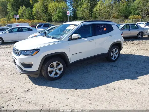 3C4NJDBBXKT593879 2019 JEEP COMPASS - Image 2
