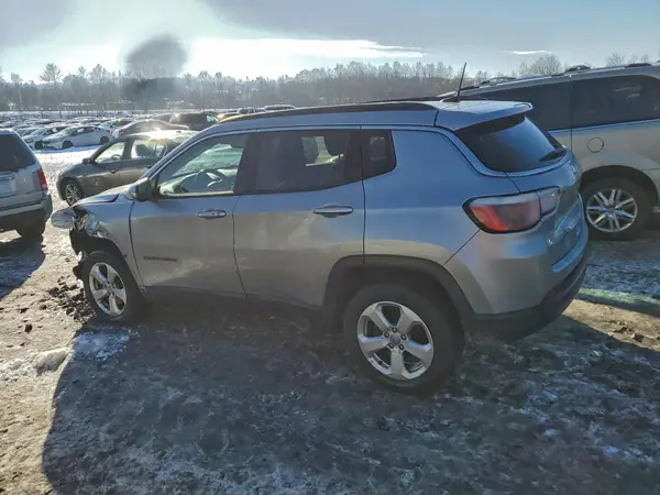 3C4NJDBBXKT598631 2019 JEEP COMPASS - Image 2