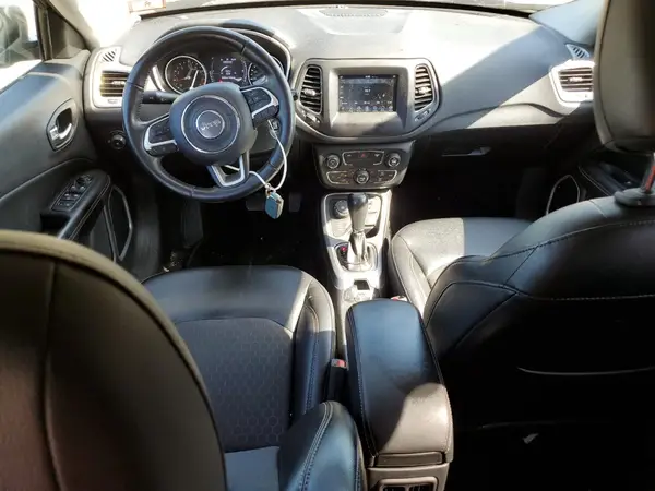 3C4NJDBBXKT599133 2019 JEEP COMPASS - Image 8