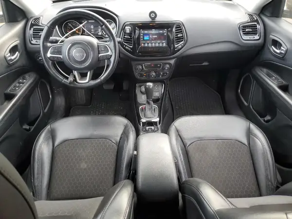 3C4NJDBBXKT600359 2019 JEEP COMPASS - Image 8