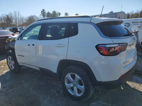 3C4NJDBBXKT629568 2019 JEEP COMPASS - Image 2