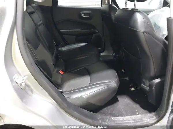 3C4NJDBBXKT645687 2019 JEEP COMPASS - Image 8