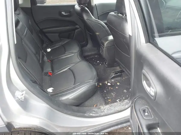 3C4NJDBBXKT648394 2019 JEEP COMPASS - Image 8