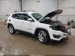 3C4NJDBBXKT650615 2019 JEEP COMPASS