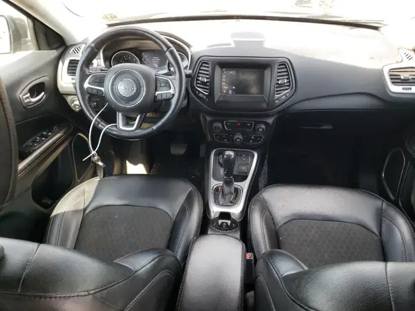 3C4NJDBBXKT656057 2019 JEEP COMPASS - Image 8