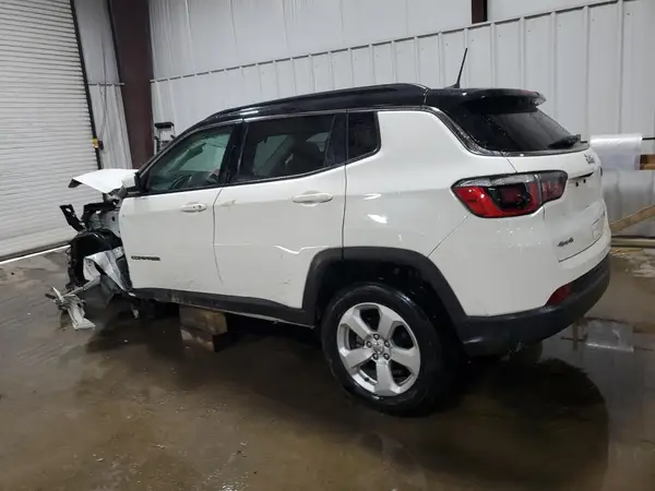 3C4NJDBBXKT656785 2019 JEEP COMPASS - Image 2