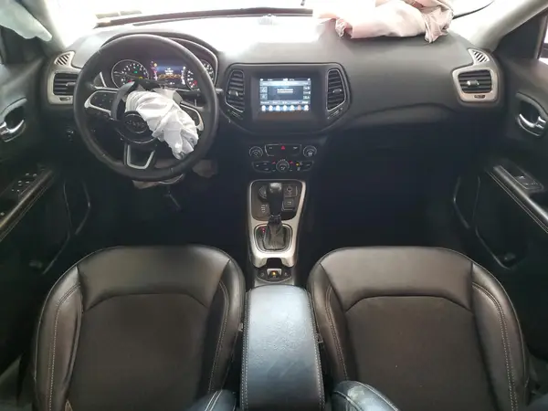 3C4NJDBBXKT656785 2019 JEEP COMPASS - Image 8