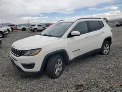 3C4NJDBBXKT661517 2019 JEEP COMPASS