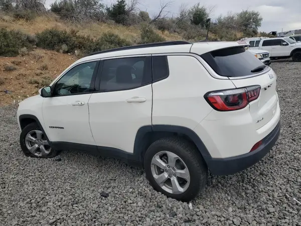 3C4NJDBBXKT661517 2019 JEEP COMPASS - Image 2