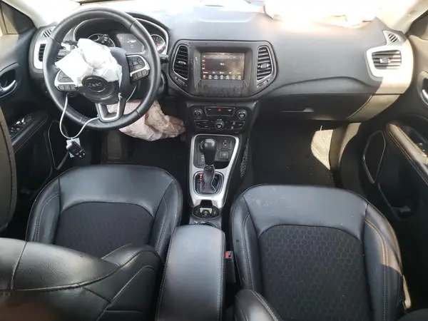 3C4NJDBBXKT672503 2019 JEEP COMPASS - Image 8