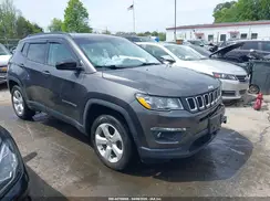 3C4NJDBBXKT697417 2019 JEEP COMPASS