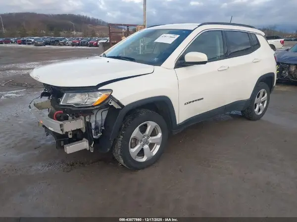 3C4NJDBBXKT704592 2019 JEEP COMPASS - Image 2
