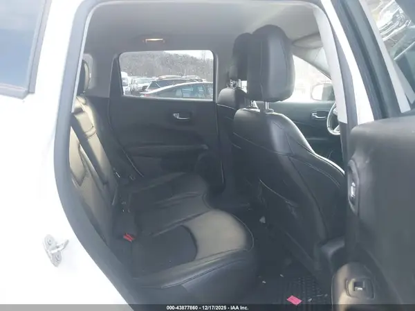 3C4NJDBBXKT704592 2019 JEEP COMPASS - Image 8