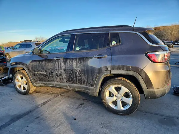 3C4NJDBBXKT713261 2019 JEEP COMPASS - Image 2