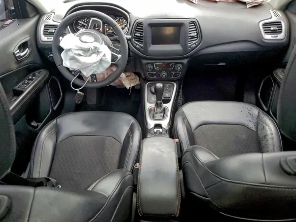 3C4NJDBBXKT714054 2019 JEEP COMPASS - Image 8