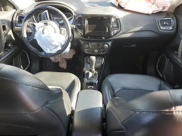 3C4NJDBBXKT723918 2019 JEEP COMPASS - Image 8